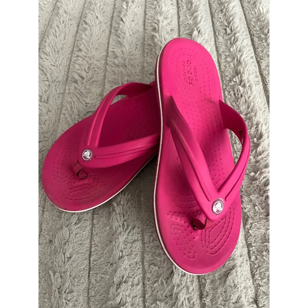 Crocs Crocband Flip Flops Electric Pink Sporty Sandals Kids junior size: J2.